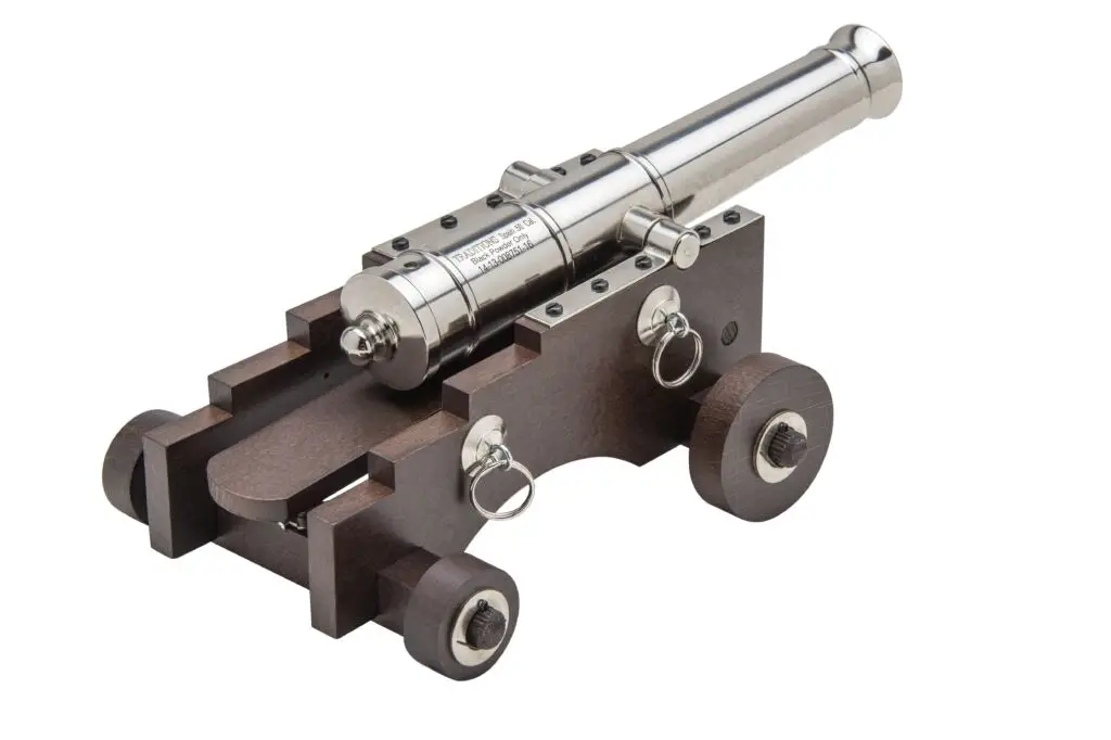 traditions-mini-old-ironsides-cannon-9