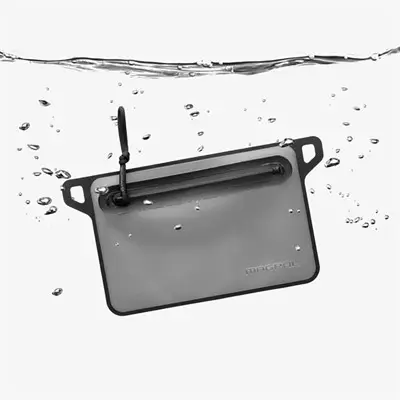 daka-waterproof-window-pouch-small-black