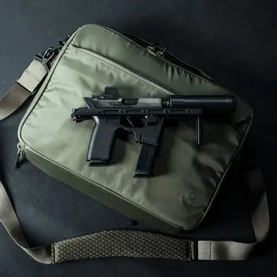fade-brief-olive