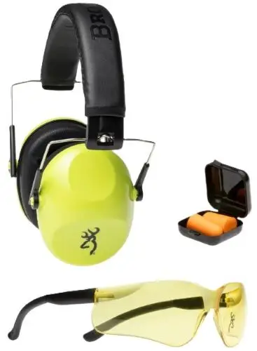 browning-buckmark-range-kit-junior-with-glasses-green
